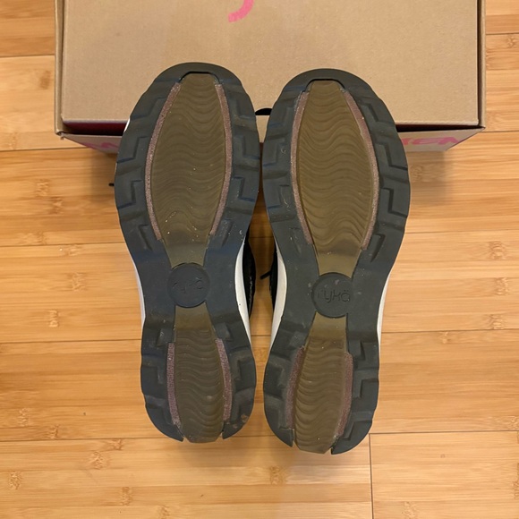 Ryka Women's Brae Cold Weather Water Repellent Boots- Size 8 - Picture 8 of 10